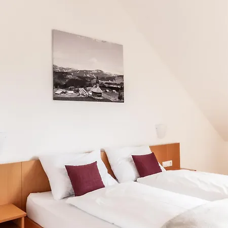 Loewen Hotel