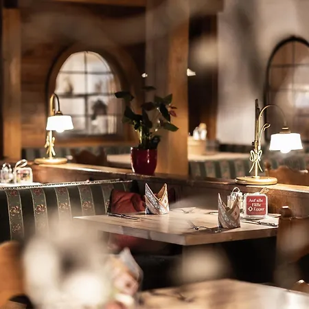 Loewen Hotel