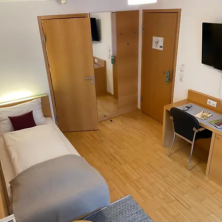 Loewen 3* Lingenau