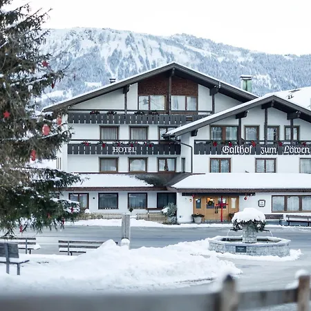 Loewen Hotel 3*